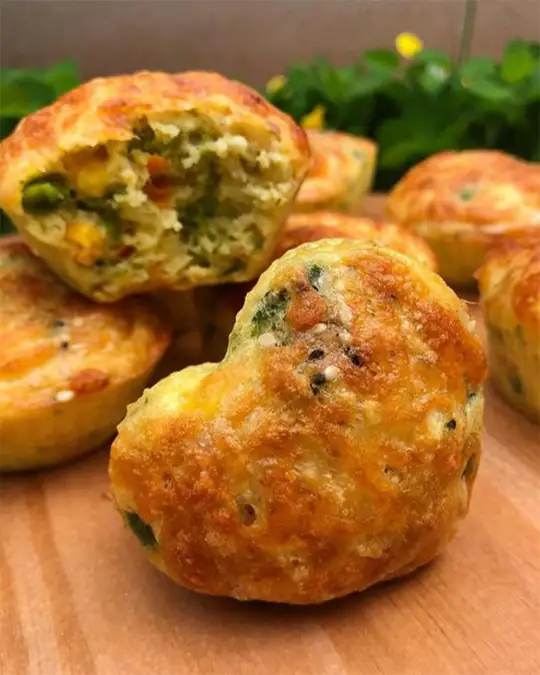 Mini quiches saudáveis prontas